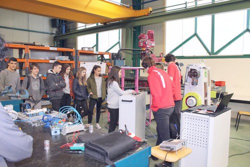 Talleres EKITEN: Acercando la industria y FP de Elgoibar a los/as jóvenes Talleres EKITEN: Acercando la industria y FP de Elgoibar a los/as jóvenes