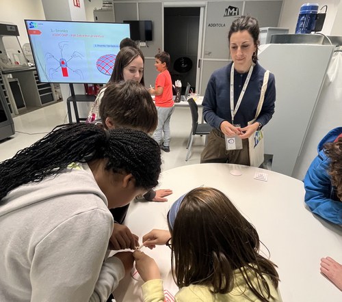 Sesiones de Robótica y Fabricación Aditiva con docentes de IMH para jóvenes Bizilabe