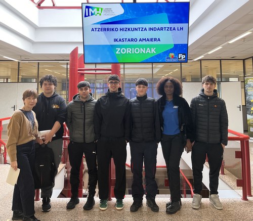 IMHko Lanbide Heziketako ikasleak Ingelesa indartzeko eskolak arrakastaz gainditu dituzte