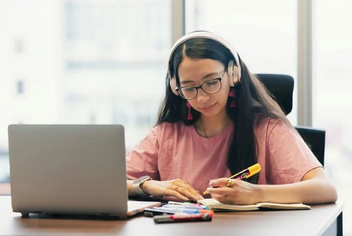 Matematika eta Fisika Zero online Ikastaroetan izena emateko epea zabalik